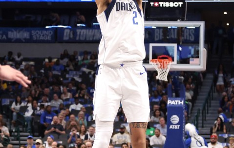 yl23455永利-此前已宣布赛季报销！侠记：莱夫利将随队前往客场 本赛季首次