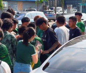 博主：国安表现重回正轨，今日训练张稀哲、张玉宁等球员受热捧